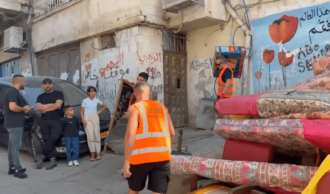 Jewish Families Reclaim Historic Silwan Properties