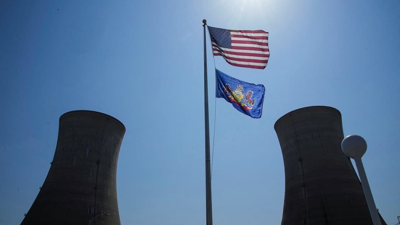 US Nuclear Breakthrough: Microreactor Airlifted Shows Military Dominance