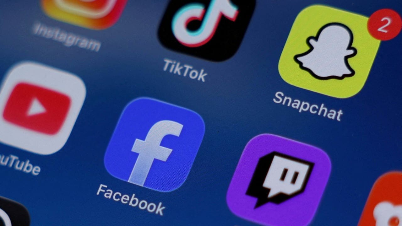 Global Push to Protect Children Online: How Nations Are Curbing Social Media Access